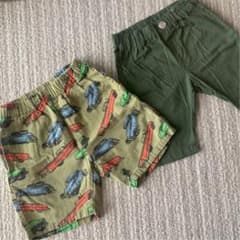 ハーフパンツ2枚セット 男の子 マーキーズ車柄と未使用カーキ色のサムネイル