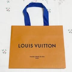 ルイヴィトン ショッパー ショップ袋 紙袋 - メルカリ