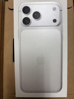 iPhone 17 Pro Max シルバー 512GBのサムネイル