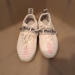 miu miu ミュウミュウ　スニーカーのサムネイル