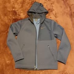 (値下げ)Nike 秋・冬用 フード付パーカー(ネイビー)のサムネイル