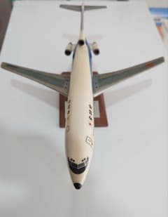 【稀少】ANA B727−200 1/100 ラストフライト 稀少】ANA B727−200 1/100 ラストフライト - メルカリ
