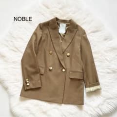 美品】NOBLE ピークドラぺルダブルジャケット ベージュ 金ボタン 34 S