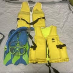 シュノーケルセットとライフジャケットセットのサムネイル