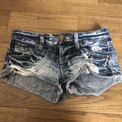 デニムショートパンツのサムネイル
