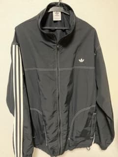 adidas ブラック ナイロンジャケットのサムネイル