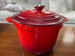 美品 LE CREUSETル・クルーゼ ココット・エブリィ18cmチェリーレッドのサムネイル