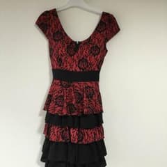 ワンピースドレスのサムネイル