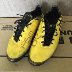 値下げしました adidas サッカースパイクのサムネイル