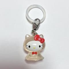 サンリオ めじるしアクセサリー キティ てるてる坊主 - メルカリ