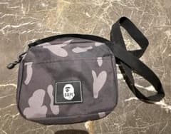 APE ショルダーバッグのサムネイル