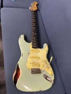 Fender Heavy Relic ストラトキャスターレリックマルチレイヤー - メルカリ