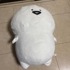 白いキャラクターぬいぐるみのサムネイル
