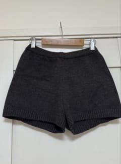 nyunyu ニットショートパンツ ダークグレーのサムネイル
