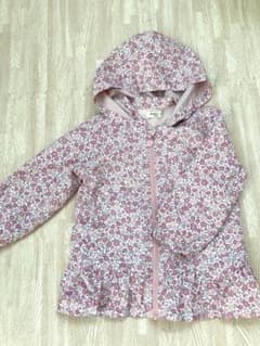 専用　花柄ウィンドブレーカーのサムネイル