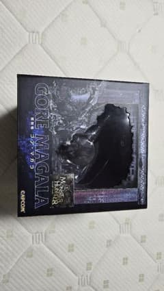 カ*羽様 8年程前に購入 箱に傷・汚れ 有り 未開封 モンハン ゴア・マガラ フのサムネイル