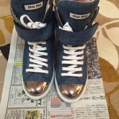 miumiu スニーカーのサムネイル