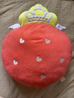 すとぷり クッション (莉犬、ころん、さとみ) - メルカリ