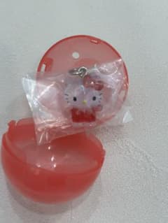 ハローキティ クリスタル ガチャのサムネイル
