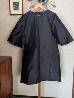 UNIQLOユニクロ【＋J】XLシルクブレンドチュニックワンピースのサムネイル