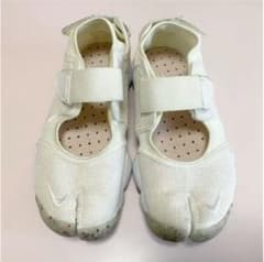 NIKE ナイキ ウィメンズエアリフト　23cmのサムネイル