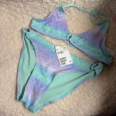 【新品・未使用】女児用水着(ビキニ)のサムネイル