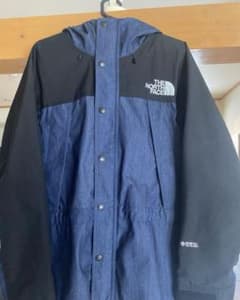 THE NORTH FACE マウンテンライトジャケットのサムネイル