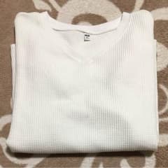 ユニクロ ワッフルVネックTシャツ XLのサムネイル