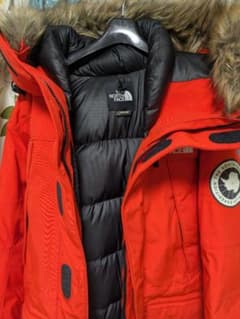 THE NORTH FACE オレンジ ダウンジャケット ANTARCTICAのサムネイル