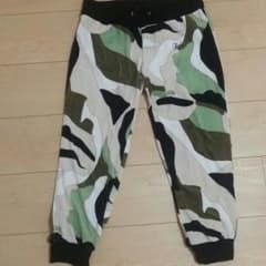今日だけ最終値下げRady 迷彩セットアップ下のみのサムネイル