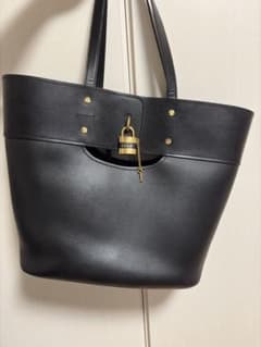 正規品】Chloé 黒 トートバッグ クロエアビー 南京錠 - メルカリ