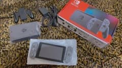 Nintendo Switch 本体のサムネイル