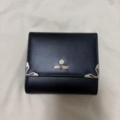 MARY QUANT ブラック 二つ折り財布 - メルカリ