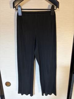PLEATS PLEASE イッセイミヤケ プリーツパンツ ブラック - メルカリ