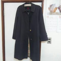 『yu000様専用』 バーバリーの黒いコートのサムネイル