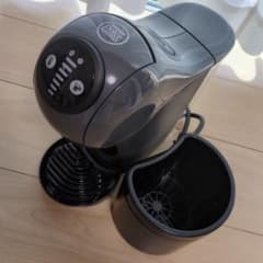 Nescafé Dolce Gusto コーヒーメーカー グレーのサムネイル