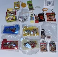 ガチャポン ガチャガチャ 食べ物 17点のサムネイル