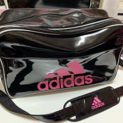 アディダス　adidas エナメルバッグのサムネイル