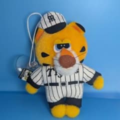 阪神タイガース トラ吉 ぬいぐるみ 公式 マスコット 昭和レトロ - メルカリ