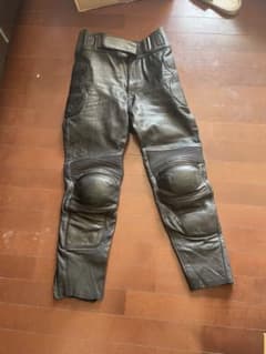 バイク用レザーパンツ Mサイズ 黒のサムネイル
