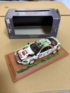 TOYOTA CELICA CASTROL 1ST SAFARI 93 ミニカーのサムネイル