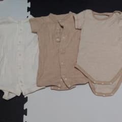 無印良品　半袖ロンパース　新生児のサムネイル
