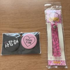 缶バッジ スマホストラップ セット　平成女児のサムネイル
