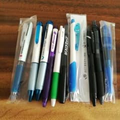 ⑥　製薬会社 ノベルティのサムネイル