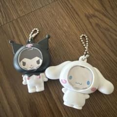 黒猫と白ウサギのキーホルダーセットのサムネイル
