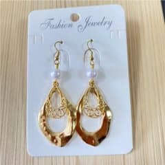 ピアス イヤリング ハンドメイドのサムネイル