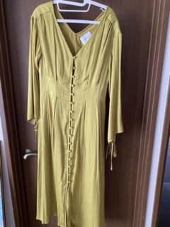 TUCK SHAPE DRESSのサムネイル