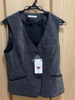 BONCIERGE ベスト ジレ 9号　新品と中古の２枚セットのサムネイル