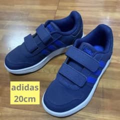 【adidas】スニーカー　20cmのサムネイル