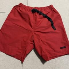 GRAMICCI ショートパンツ レッドのサムネイル